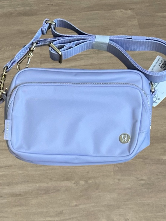 NWT Lululemon Everywhere Crossbody 2L – Lavender Frost | Gold Hardware - Picture 2 of 5